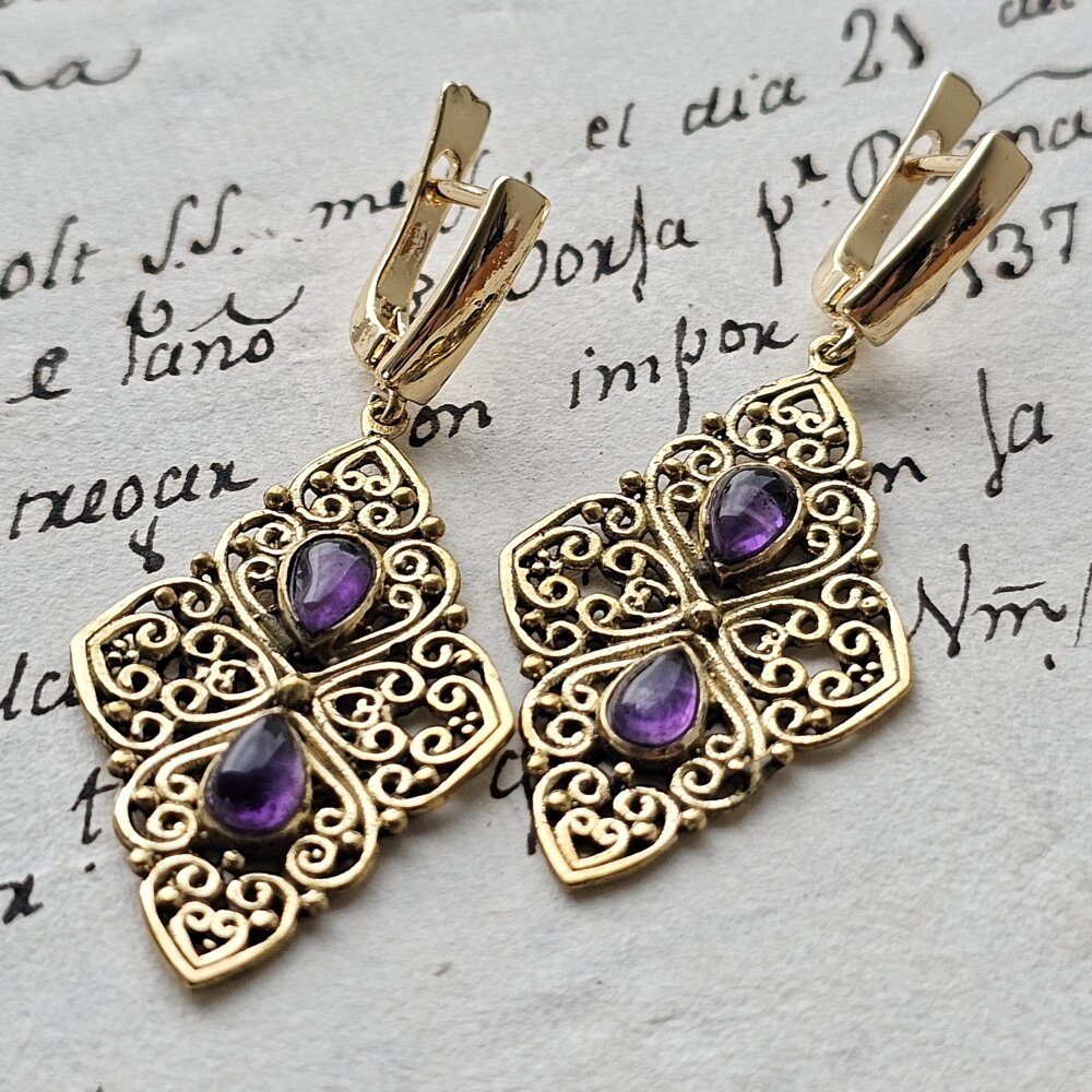 Antikinio stiliaus auskarai su ametistu