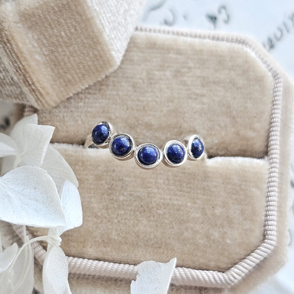 Sidabrinis, minimalistinis lazurito žiedas