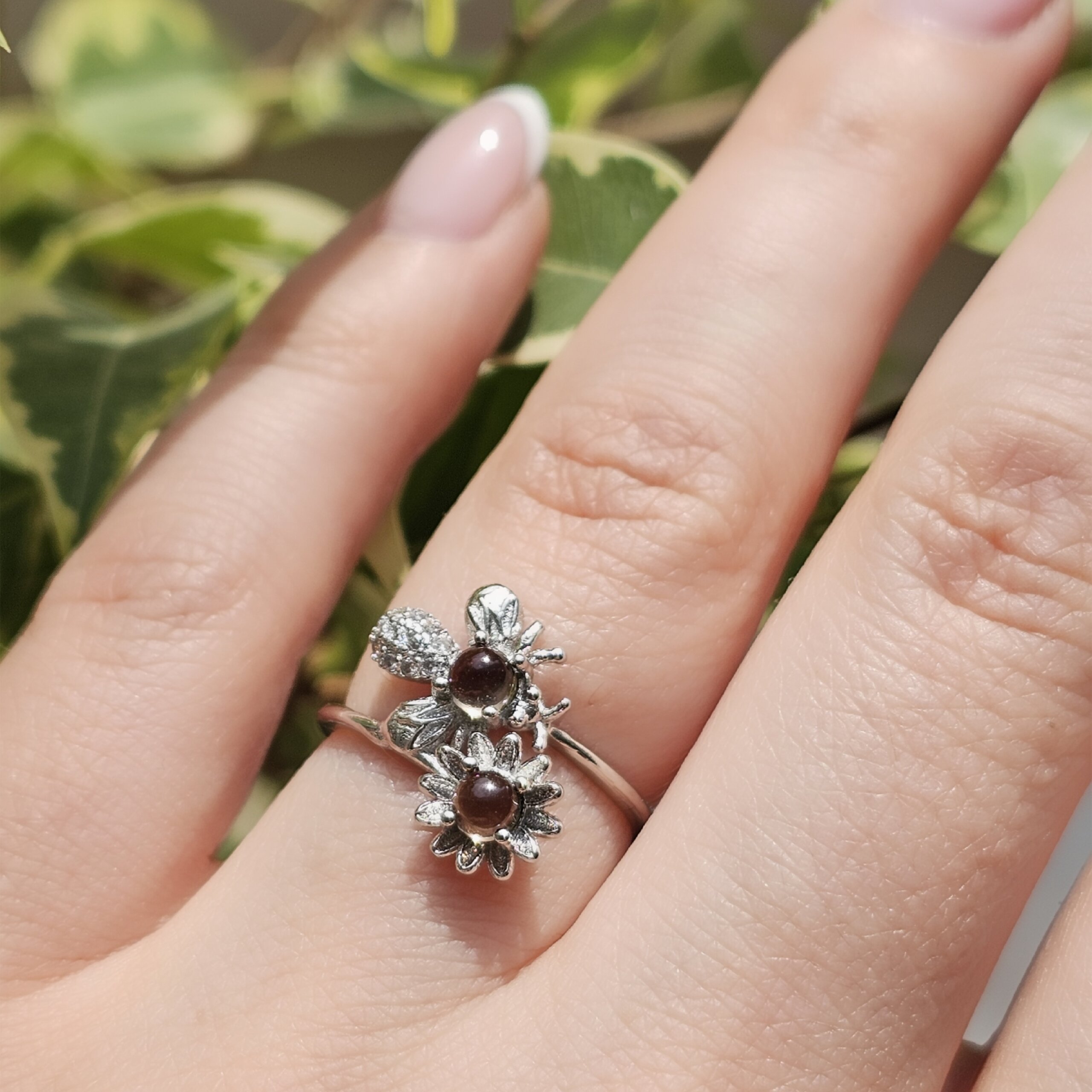 Dūminio kvarco žiedas, dydis reguliuojasi