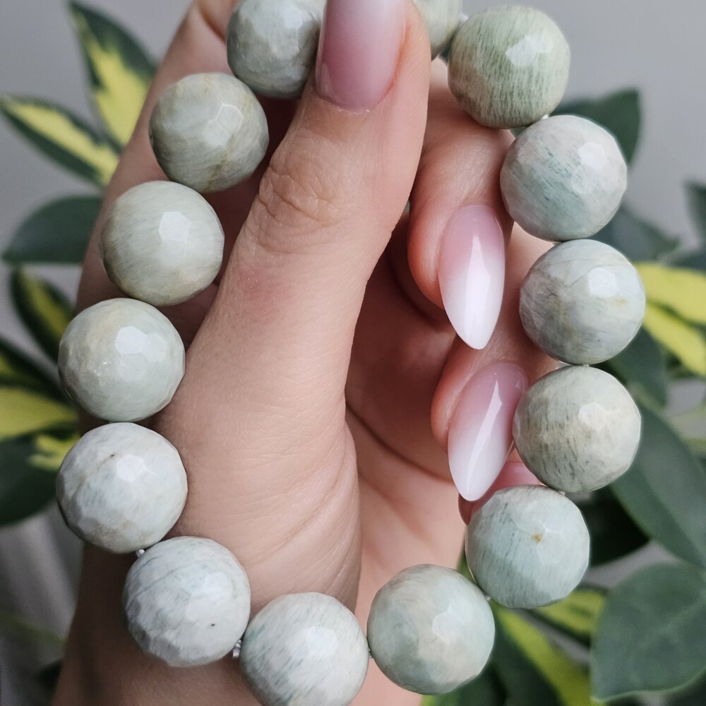 Amazonito apyrankė iš masyvių facetuotų akmenukų