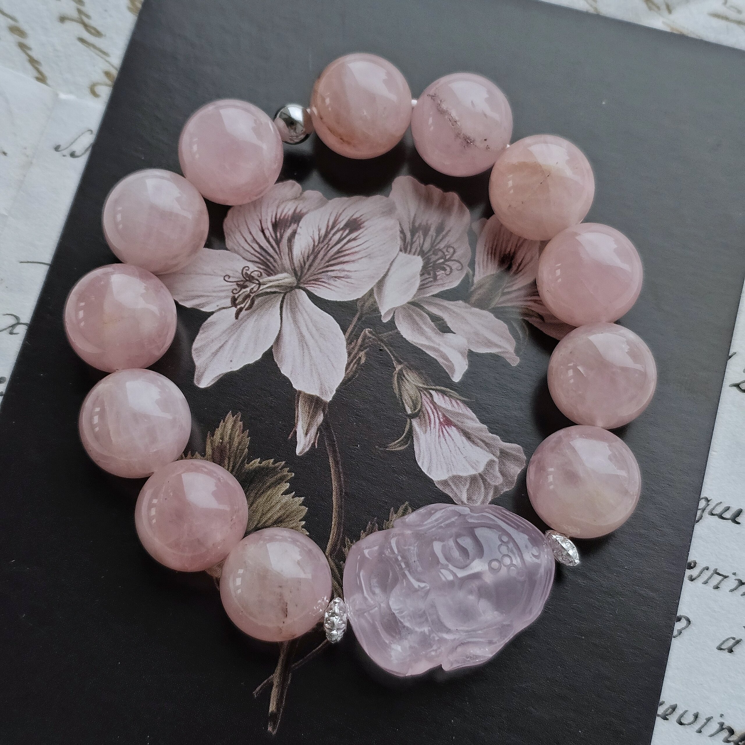 Vienetinė stambi rožinio kvarco apyrankė su Ganešos akmenuku