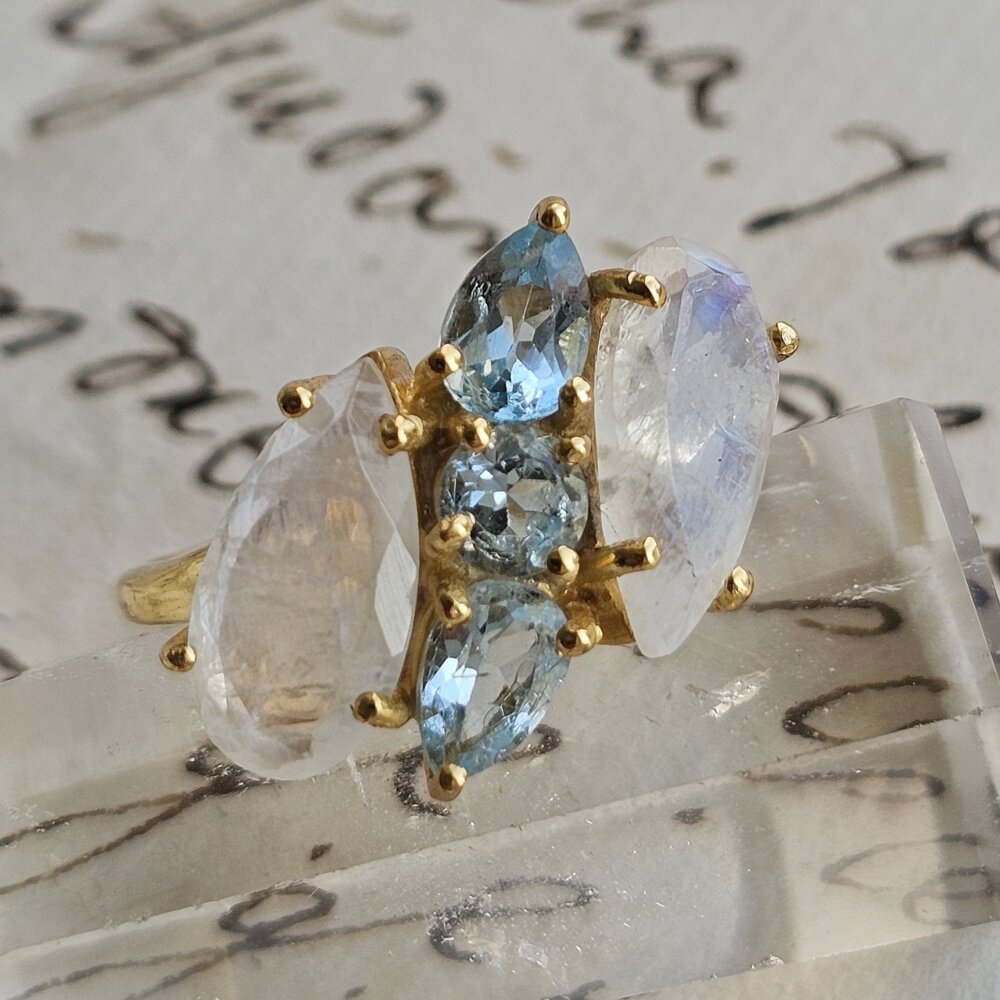 Sidabrinis mėnulio akmens ir topazo žiedas, 17.5 dydis