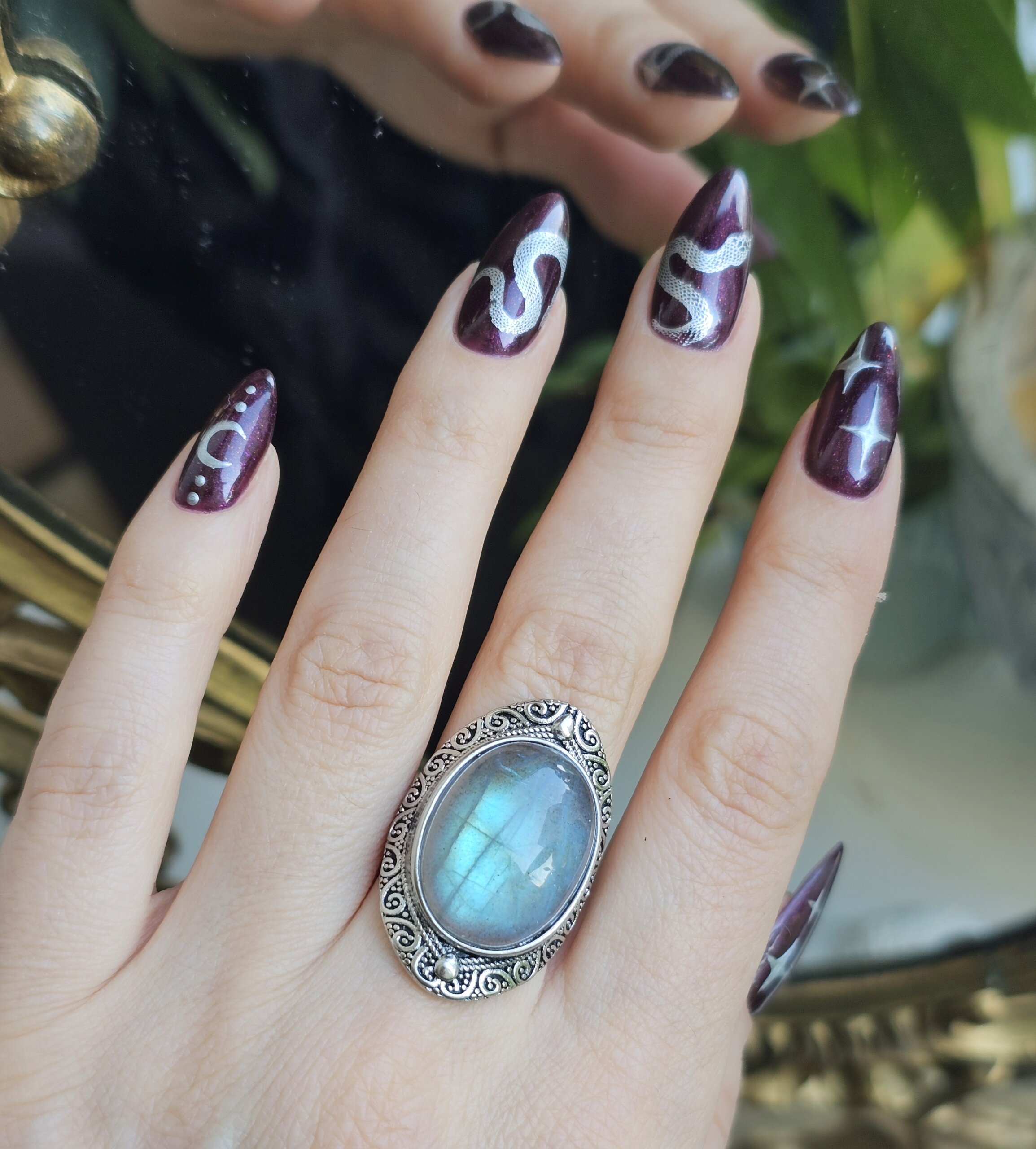 Masyvus labradorito žiedas