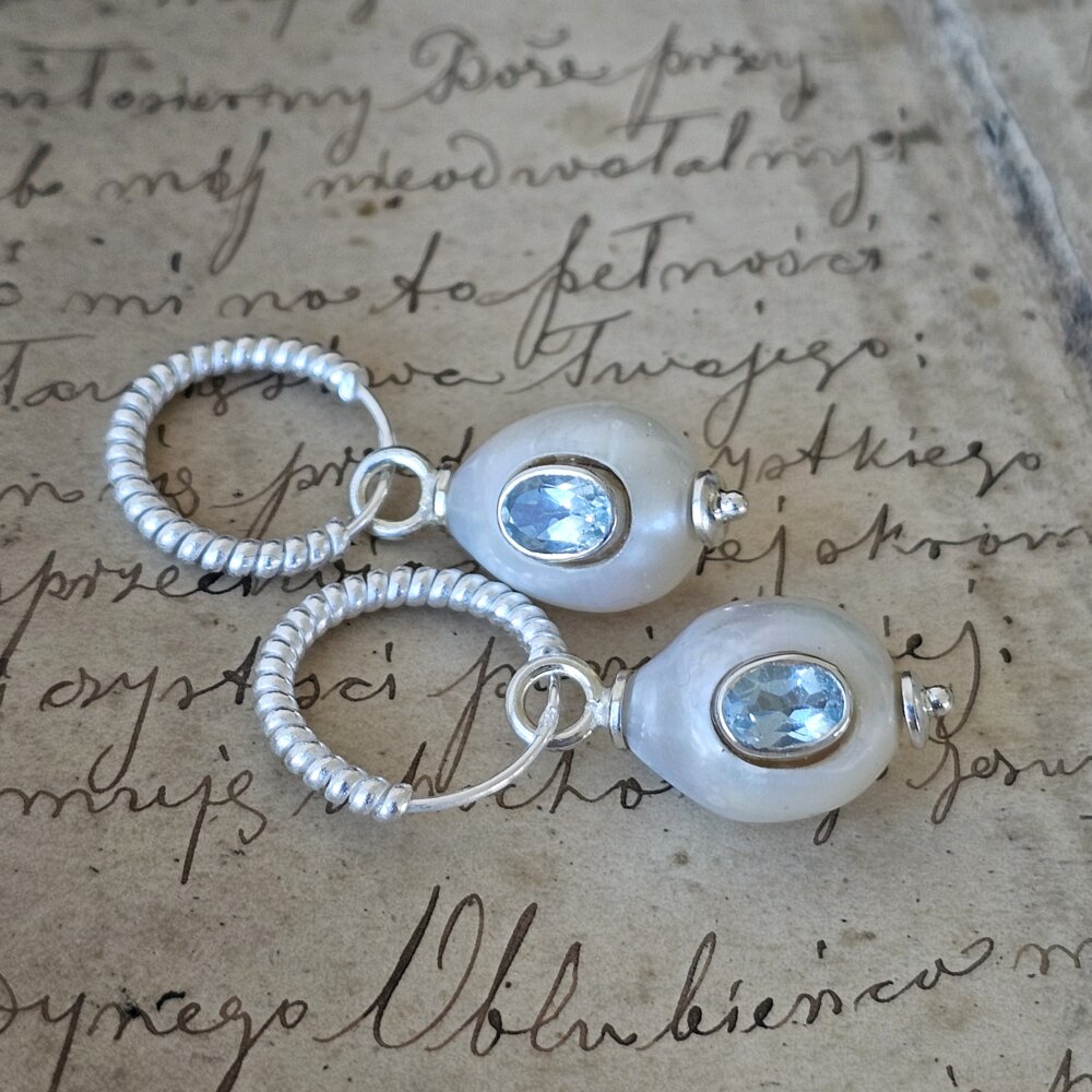 Sidabriniai perlų ir topazo auskarai