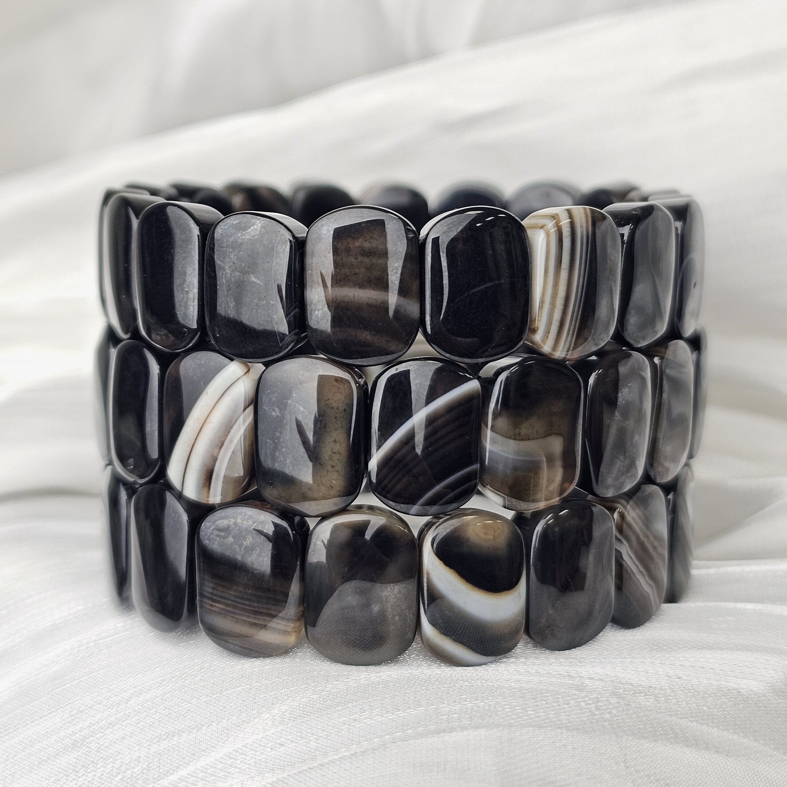 Juodo agato apyrankė