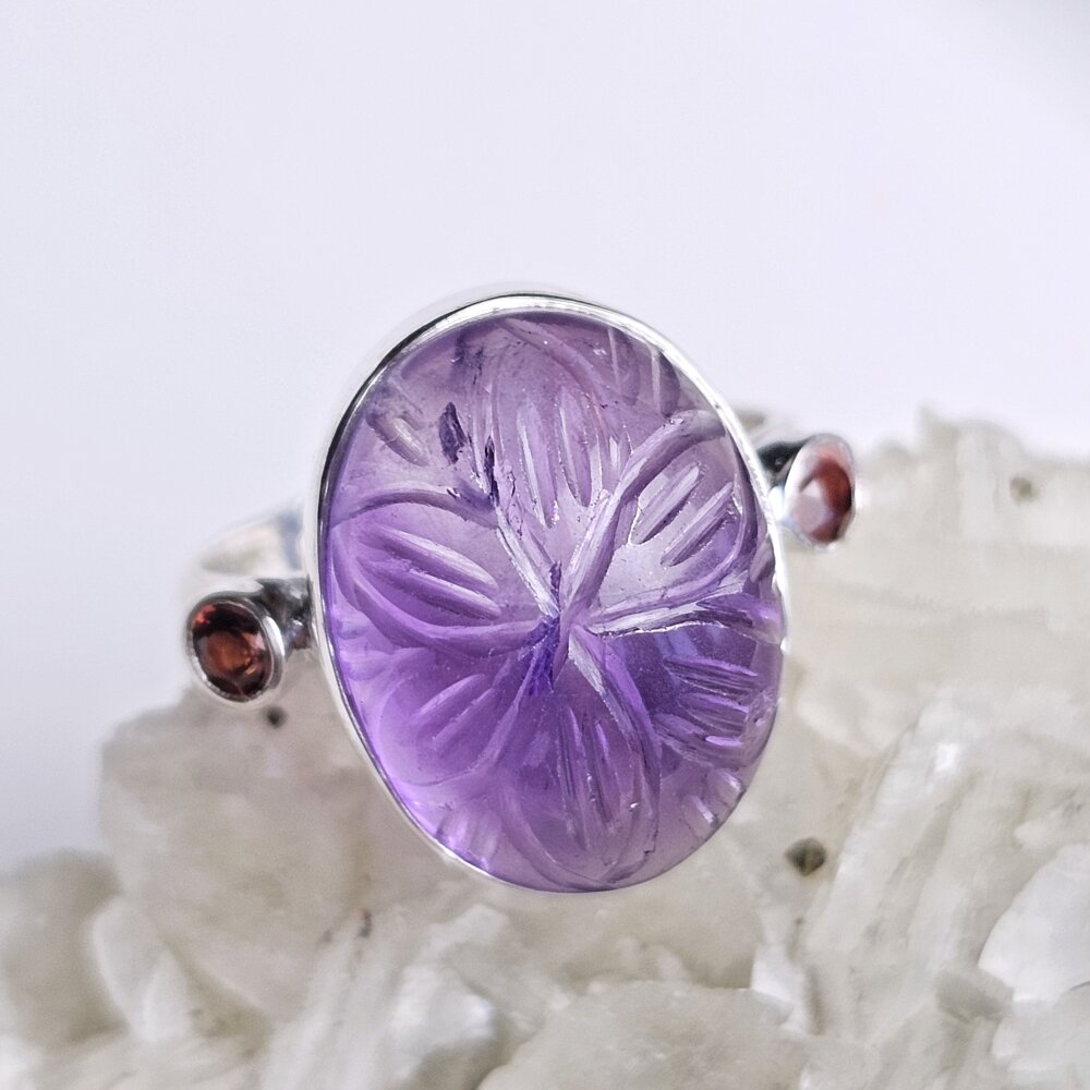 Sidabrinis ametisto ir granato žiedas, 17.5 dydis