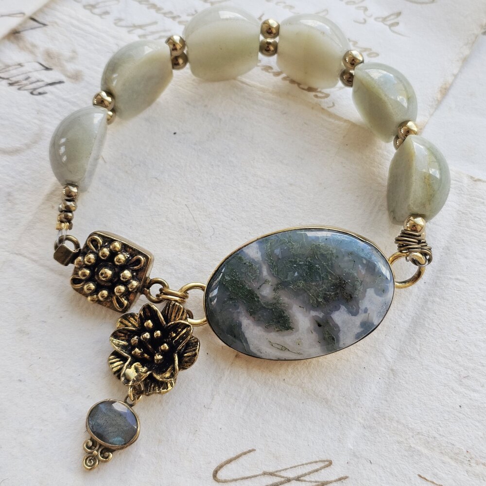 Vienetinė samaninio agato, žadeito ir labradorito apyrankė