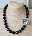 Vienetinis obsidiano vėrinys