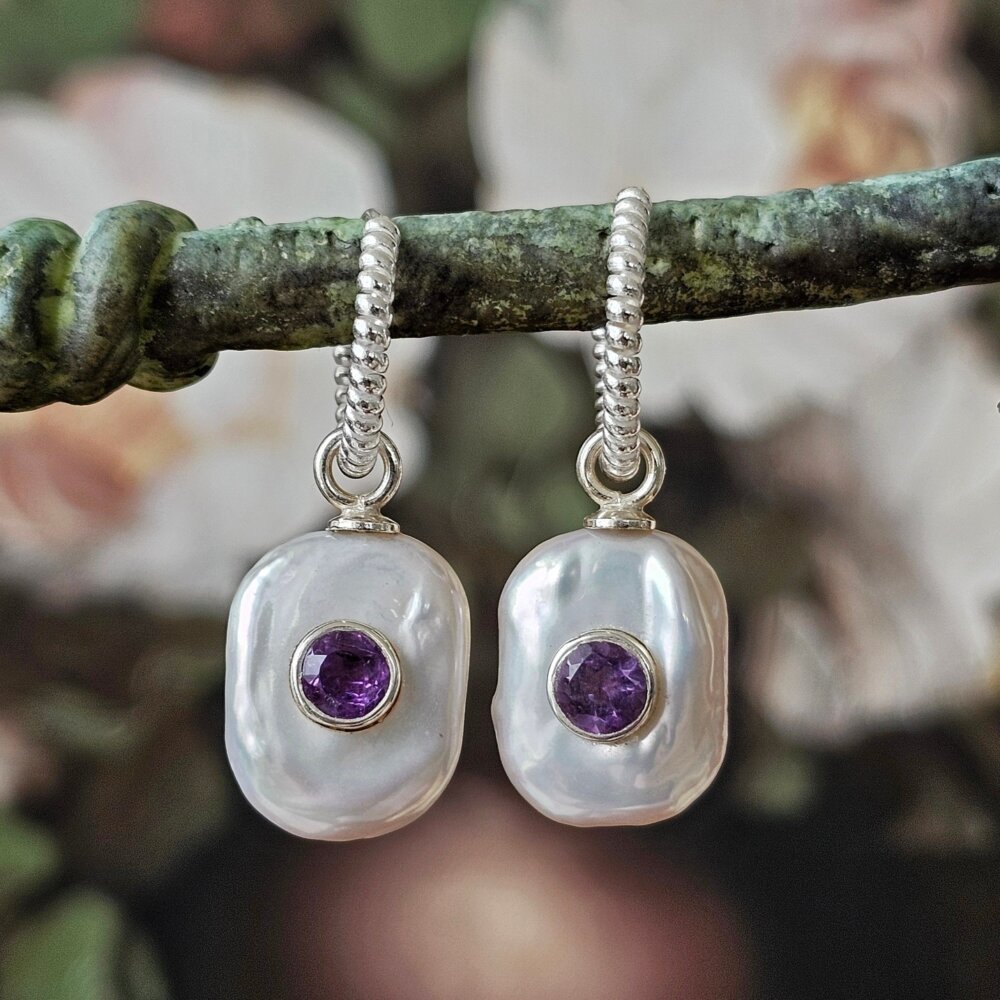 Sidabriniai perlų ir ametisto auskarai